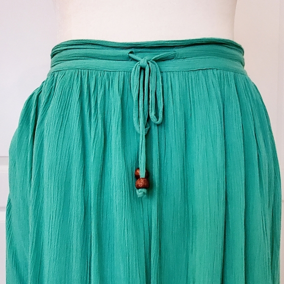 Green Crepe Skirt - Picture 4 of 4